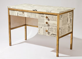 Fornasetti-Giornali-Desk